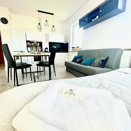 Apartment Kamienica Ceynowy Rumia